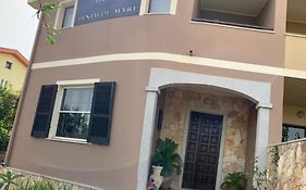 B&B Bentu De Mari